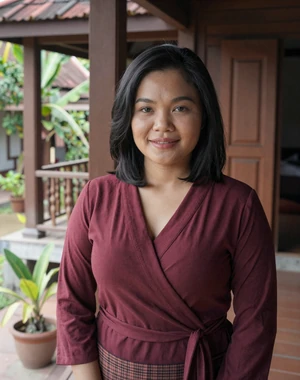 Vicheka, 33, Cambodian professional woman from Prey Veng at traditional home, seeking lifelong partner