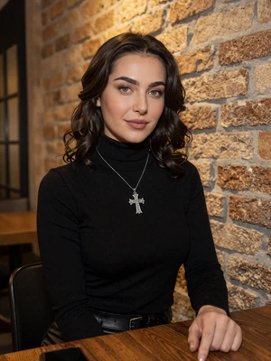 Armine, 29, Armenian-Lebanese woman from Beirut in cozy cafe, open to international dating