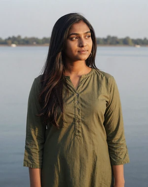 Nusrat, 28, Bangladeshi woman from Chittagong near waterfront, interested in serious international relationship